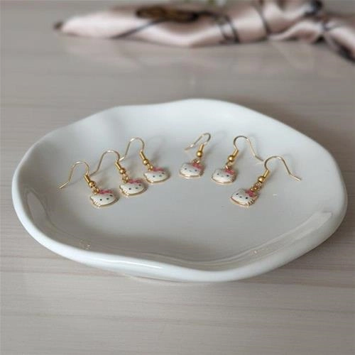 گوشواره کیتی