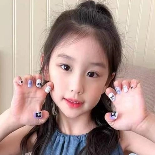 ناخن مصنوعی کرومی