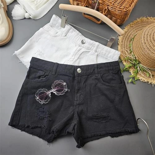 شلوارک کتان سفید زاپدار