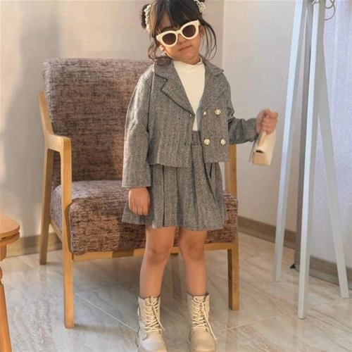 سه تکه کت دامن و تاپ بلین