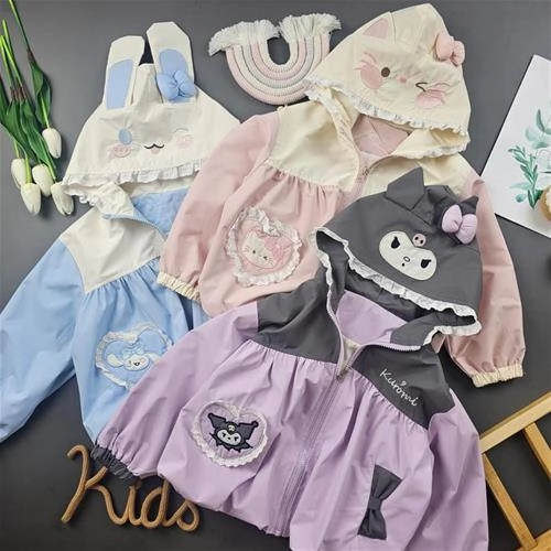 سویشرت بارونی سانریو گوشدار