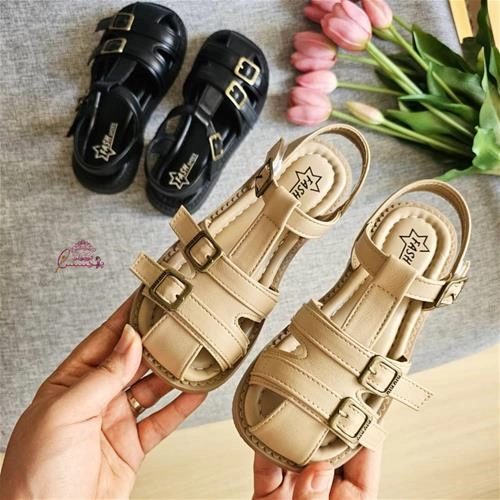 صندل چرمی برند میومیو