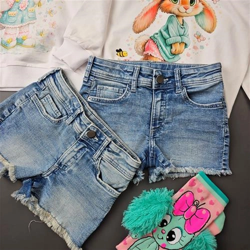 شورت جین پروانه